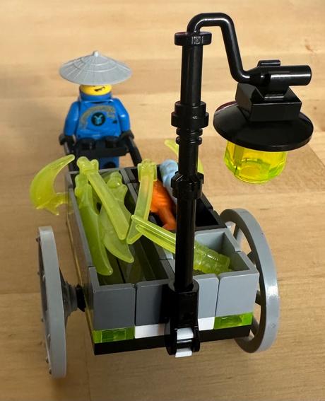Lego merchant avatar jay 30537,