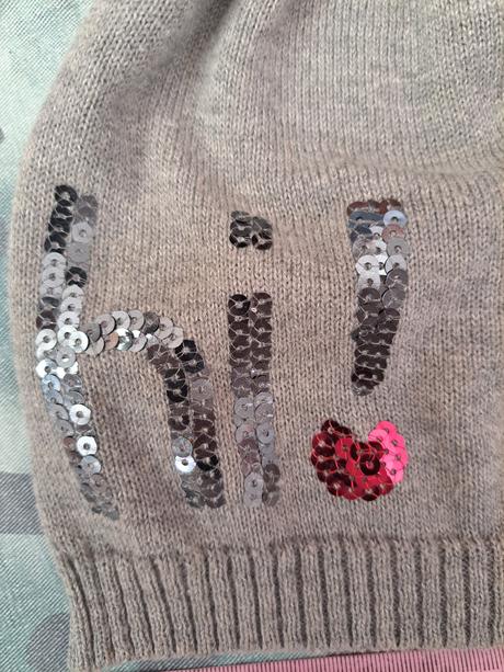 Čepice s flitry, takko,134