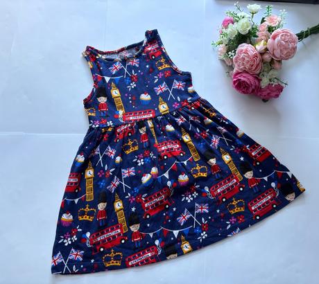 Ob/ šaty s motivem londýna - v. 3/4 roky, f&f,104