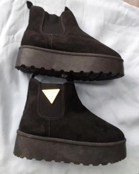 Super teplé válenky guess vel.38, 38