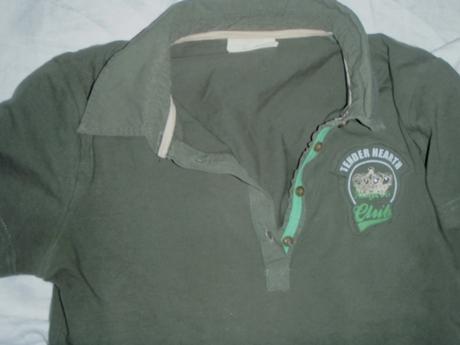 Krásné značkové khaki tričko s límečkem, 164