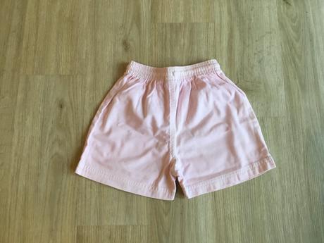 Růžové kraťasy, adams,104