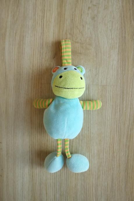 Plyšová žabka na zavěšení,