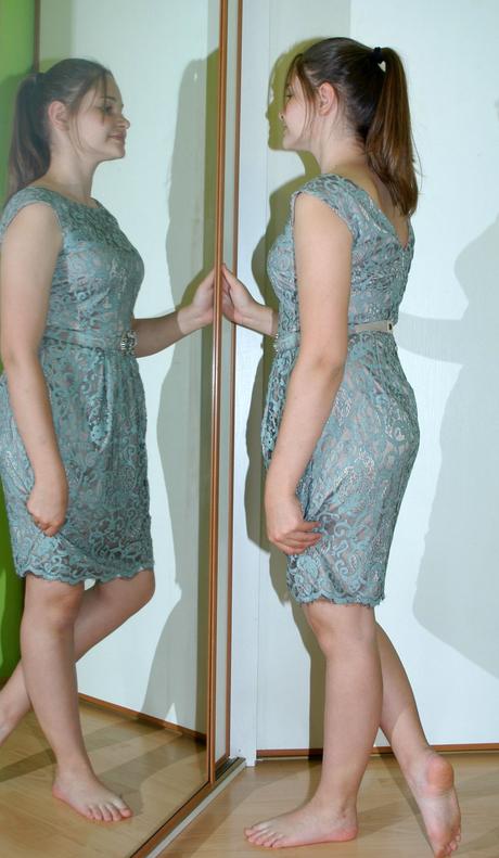 Slavnostní společenské krátké šaty, 36