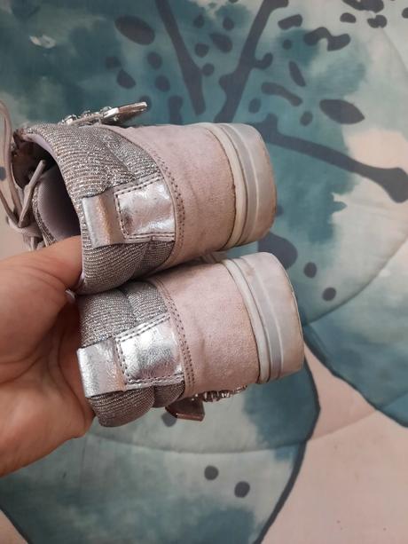 Tenisky s kamínky, baťa,33