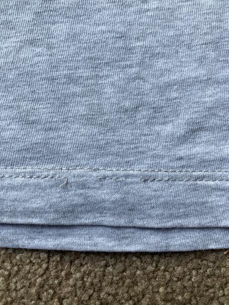 Šedivá trika s nápisy, lee cooper,104