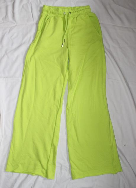 Po91. moderní, volné, široké tepláky, vel. xxs, xs