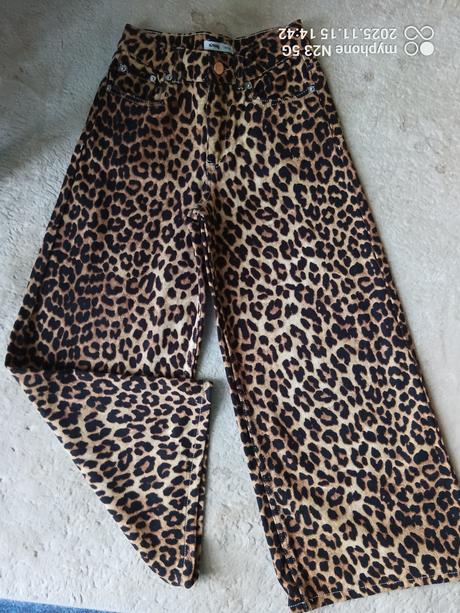 Rifle do zvonu zn."sinsay" vel."140", sinsay,140