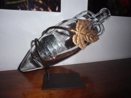 Dekorační láhev se stojánkem nejen na květinu, 