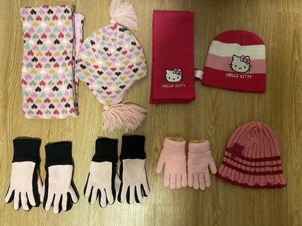 Dívčí zimní čepice, rukavice, šály - vel. ca 3-6 l, 116