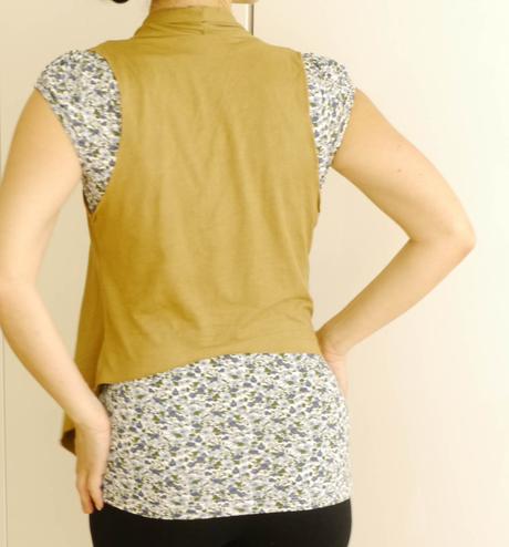 Vesta a tricko s kytickami vel.s, orsay,s