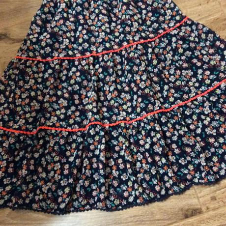 Krásné dlouhé šaty s neon lemováním, george,116