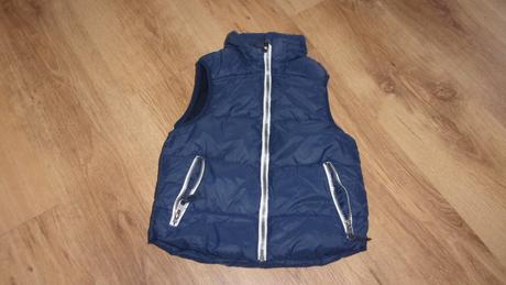 Vesta zn. h&m, vel. 116, h&m,116