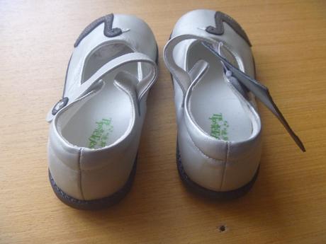 Nové barefoot stříbrné baleríny s labutí vel. 27, 27