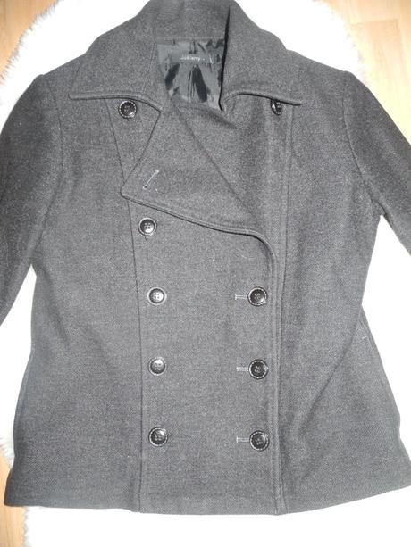 Flaušový kabát, 158