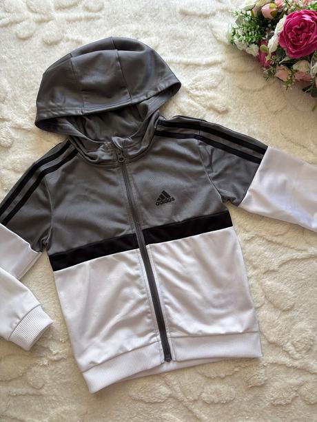 K6/ mikina sportovní adidas - v.5/6 let, adidas,116