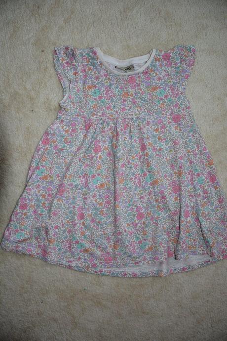 Kytičkovaný letní komplet, 86–98