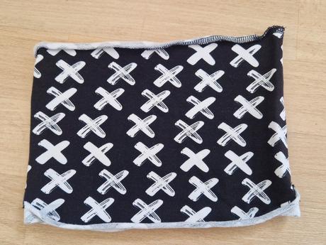 Nákrčník křížky,