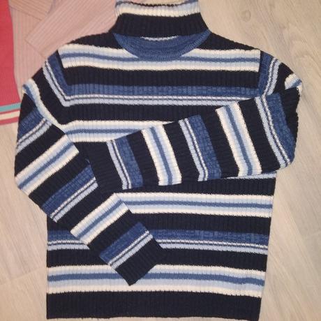 V.152 svetr s rolákem c&a hezký stav, c&a,152