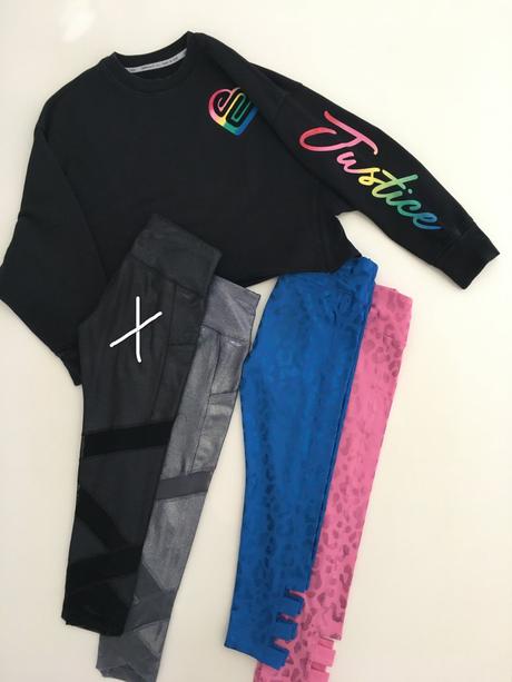 Dívčí komplet justice (10 - 12 let), 146