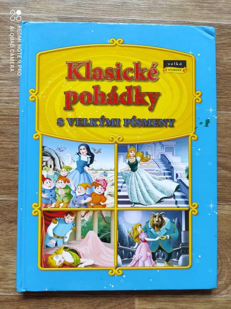 Kniha klasické pohádky s velkými písmeny, 