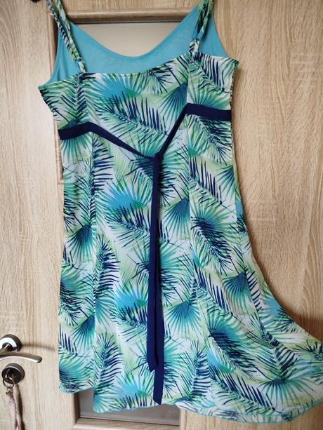 Dámské letní šaty, 38