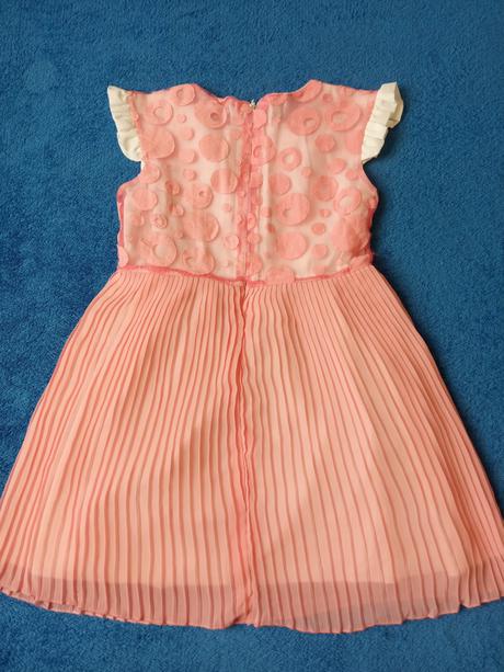 Krásné šaty 5-6let, 116