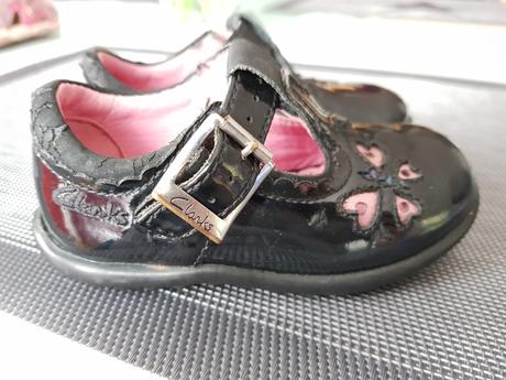 Dětské černé lakované střevíčky clarks vel. 4,13cm, clarks,20