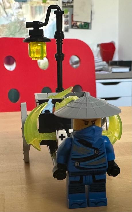 Lego merchant avatar jay 30537,