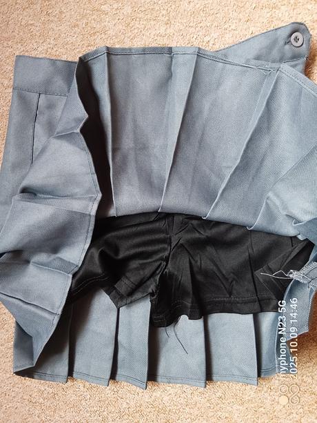 Sukně skládaná se šortky vel."134-140", 140