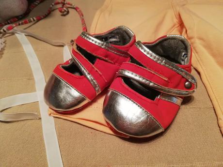 Capáčky látkové, mothercare,<17