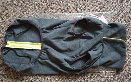 Svetr či mikina pro psa,