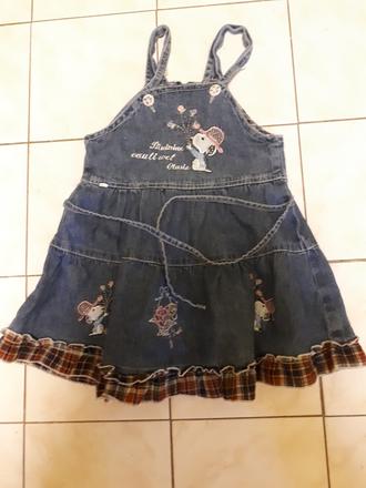 Šaty se snopym, 104