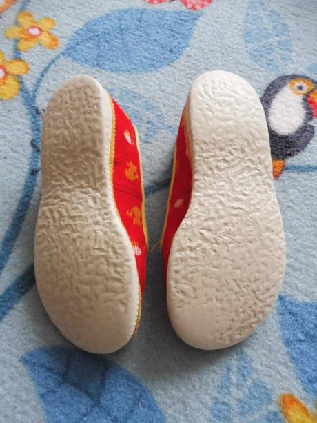 Dětské bačkory, 26