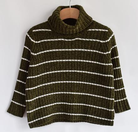 Svetr vel. 18 - 24 m, 92