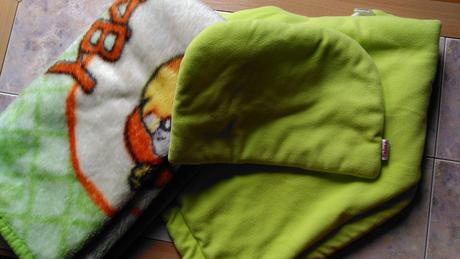 Polštářek a peřinka do kočárku, deka zdarma, 