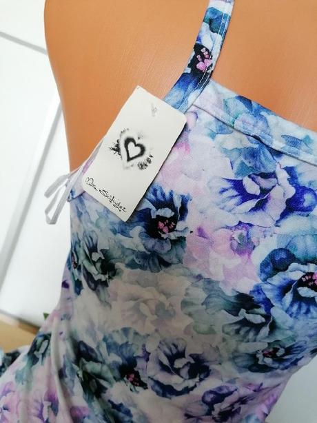 Šaty s květy, miss selfridge,36