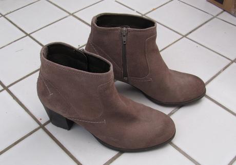 Hnědé kotníkové boty, 40