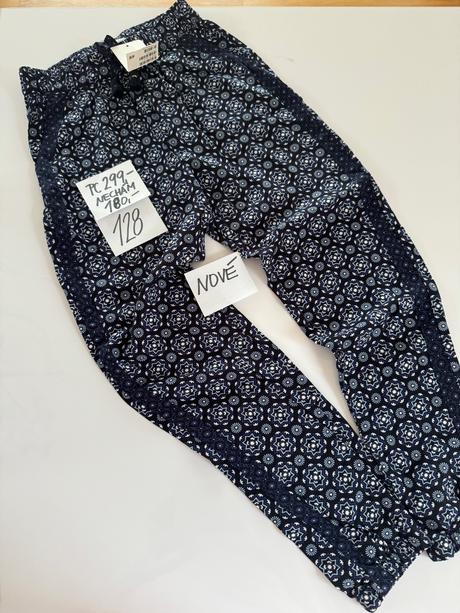 Balík holka 122-168, 140–152