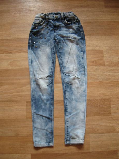 Džíny, 140