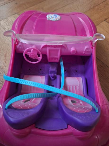 Barbie auto kabriolet, 