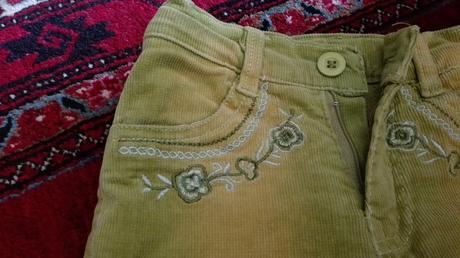 Zelené teplé manžestráky, 92