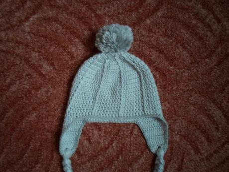 Šedá zimní čepice čepička ušanka háčkovaná, 110