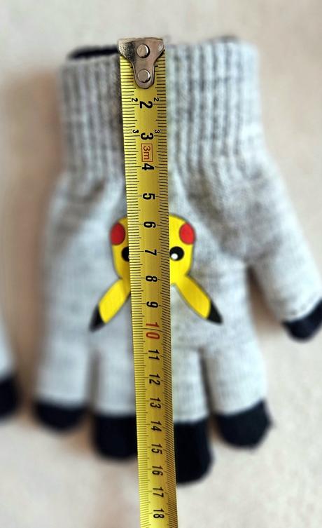 Dětské nové prstové rukavičky šedé pokemon pikachu, 104