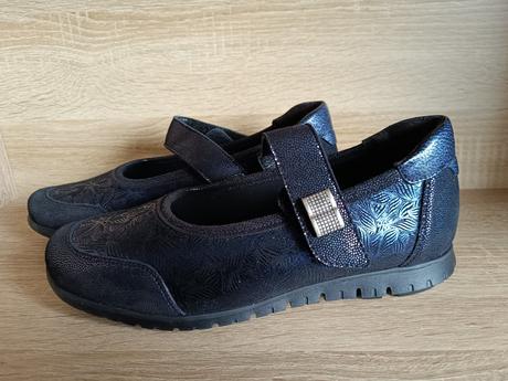 Černé lesklé baleríny vel 37, 37