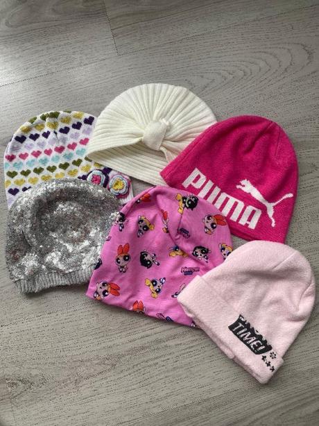 Pěkná sada dívčích čepic i h&m vel.116/128, h&m,116