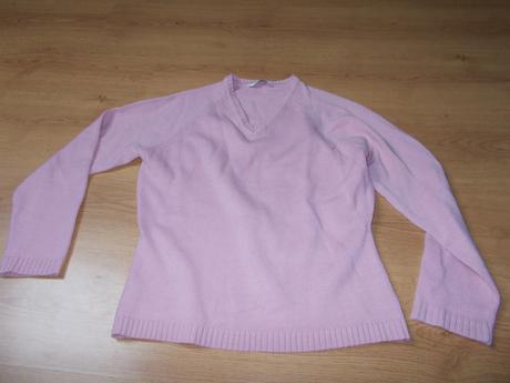 Růžový svetr, m