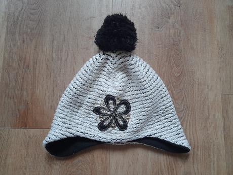 12 x čepice vel 52-54, 52