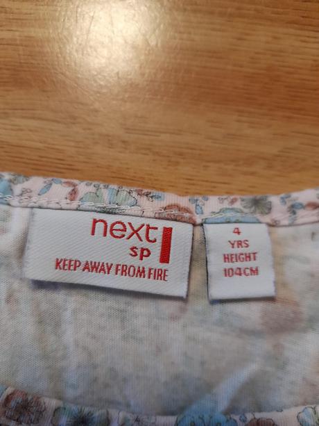 Tílko next, vel. 104, next,104