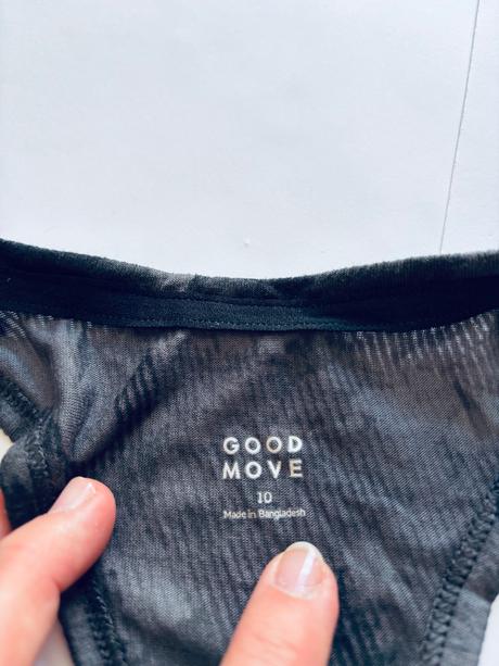 D38/ tílko sportovní - v.cca s, 36